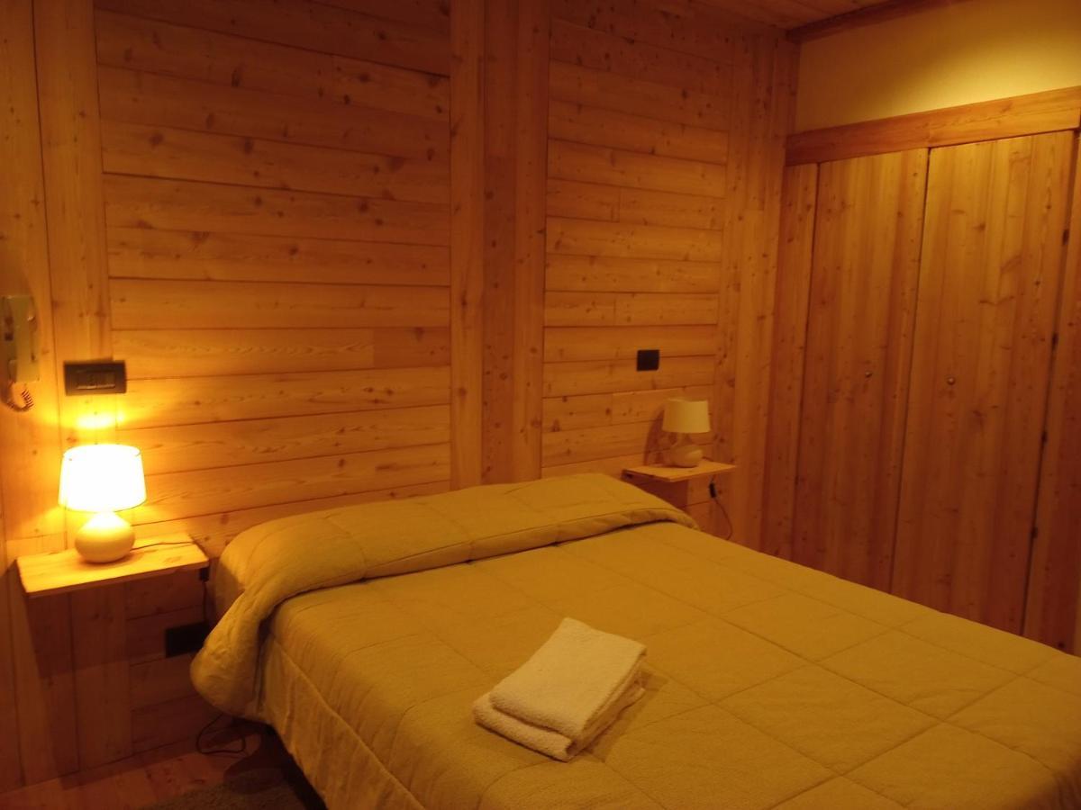 Albergo Martinet Vernante Zewnętrze zdjęcie