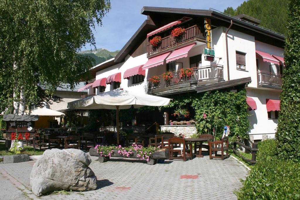 Albergo Martinet Vernante Zewnętrze zdjęcie